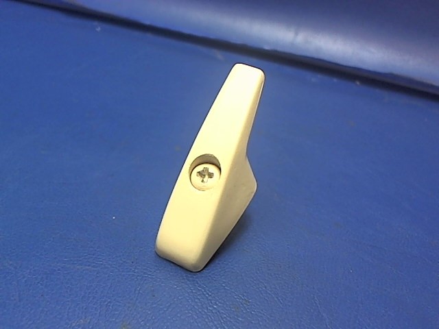 0715038-1 Cessna - COAT HANGER