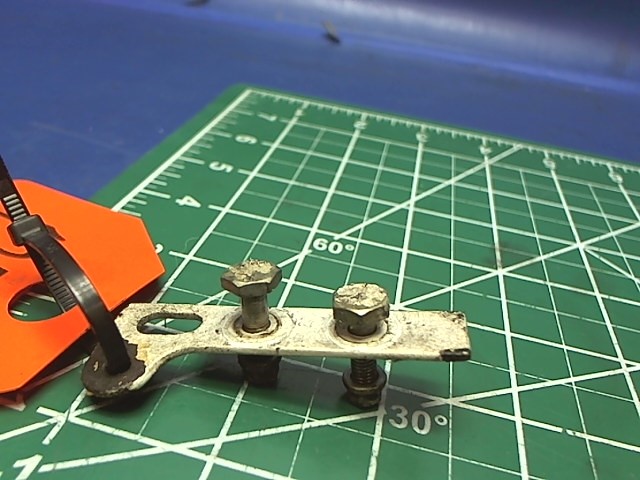 67753-00 Piper - Plate-Spring Attachment