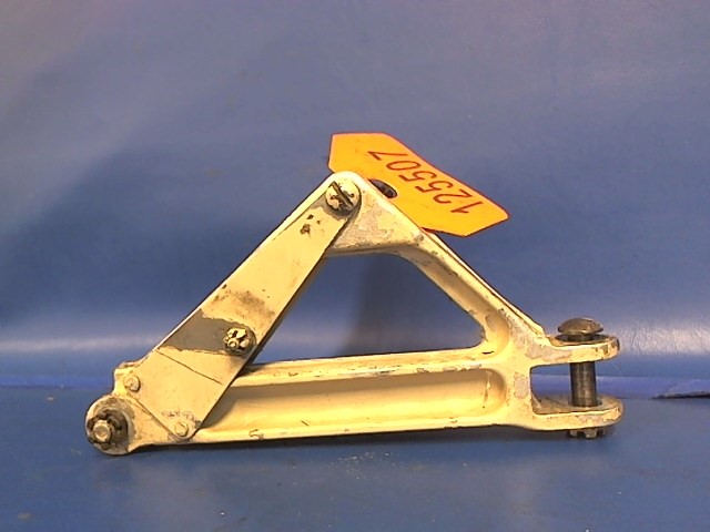 67025-02 Piper - LINK-Main gear truss assembly left