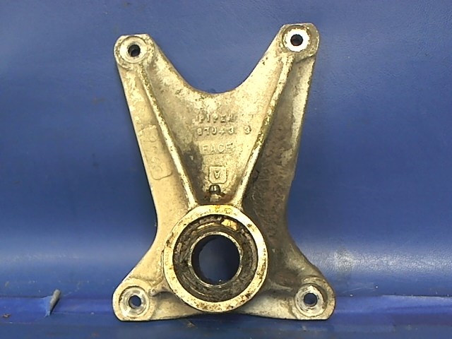 67042-12 Piper - FITTING - Aft trunnion