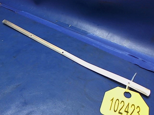 63142-11 Piper - TRIM STRIP - Side panel