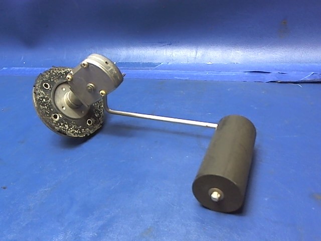 550 504 Piper - SENDER - Fuel (PS10013-6)