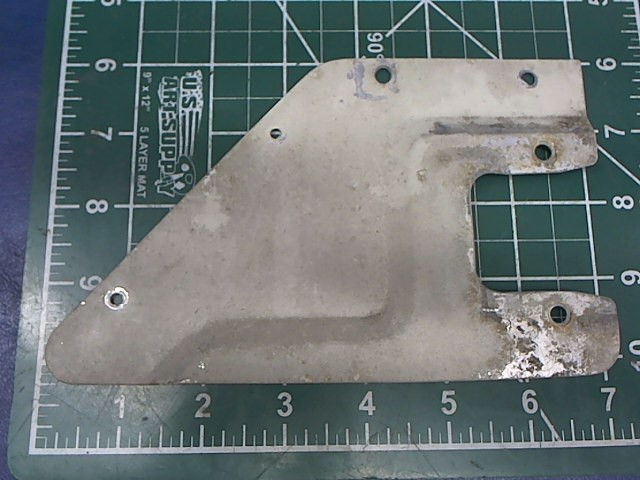0413388-5 Cessna - Handle Plate - LH Cabin Door