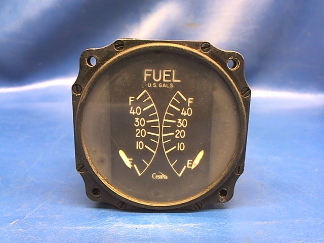 CM2696-L1 Cessna - Dual Fuel Quantity