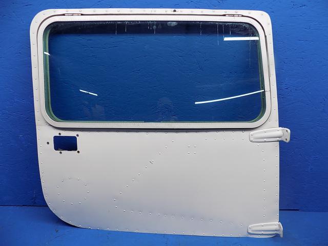 0413033-26 Cessna - Door Structure - RH Cabin w/ Openable Window