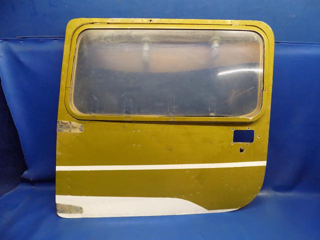 0413033-25 Cessna - DOOR STRUCTURE - CABIN LH WITH CLEAR WINDOW