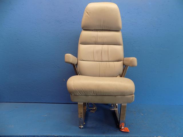 5619154-9 Cessna - SEAT ASSEMBLY AFT FACING RECLINING LH (Leather) - See details