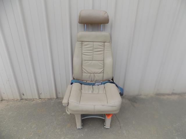 48537-02 Piper - SEAT ASSEMBLY - Passenger(complete) LH - fwd facing (See details)