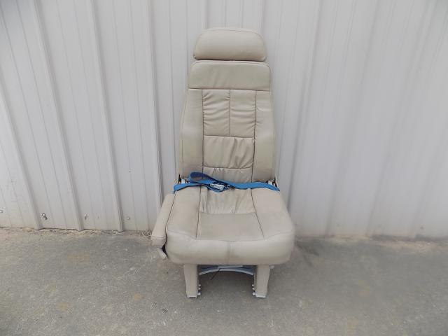 48537-05 Piper - SEAT ASSEMBLY - Passenger(complete) RH - Aft facing