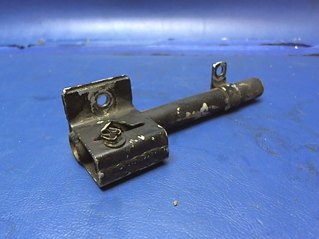 0813161-1 Cessna - HOUSING-PARKING BRAKE