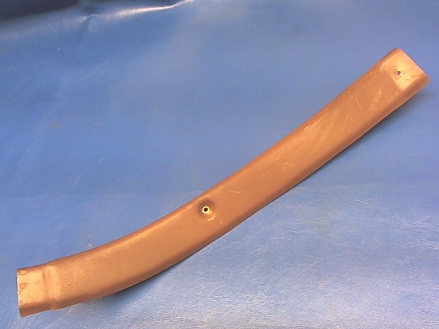 63149-05 Piper - TRIM STRIP - Windshield channel RH