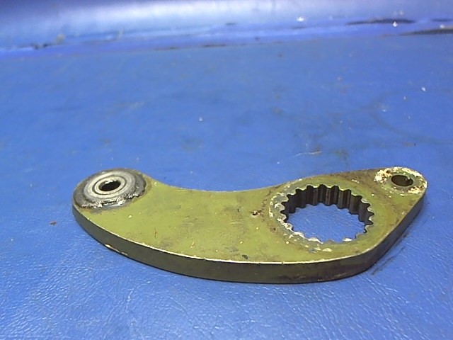 0843400-117 Cessna - BELLCRANK-NOSE GEAR RETRACTION