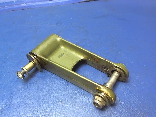 5045003-4 Cessna - BELLCRANK -IDLER