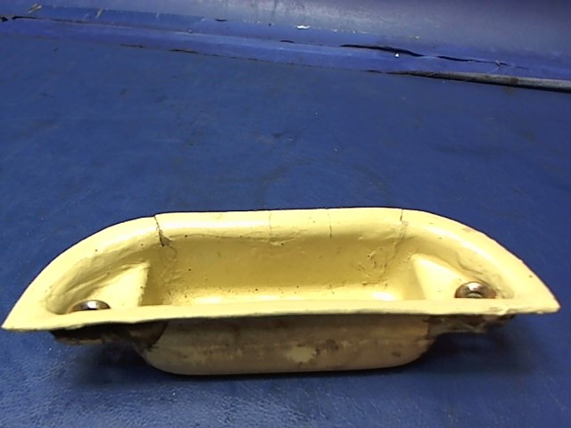 0811440-18 Cessna - CUP ARMREST