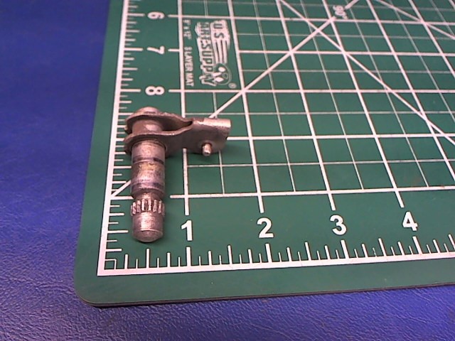 0511227-7 Cessna - Shaft-Door Handle LH