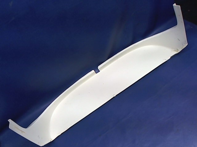 0500210-43 Cessna - Moulding - Rear Window Lower (Cracks See Details)
