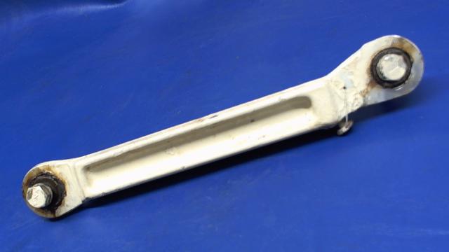 0842107-2 Cessna - DRAG BRACE - Nose Gear
