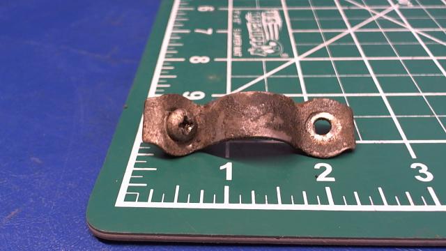0432126 Cessna - Clamp - Elevator Trim Tab Actuator