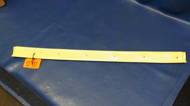 0811237-3 Cessna - TRIM-EMERGENCY WINDOW LWR