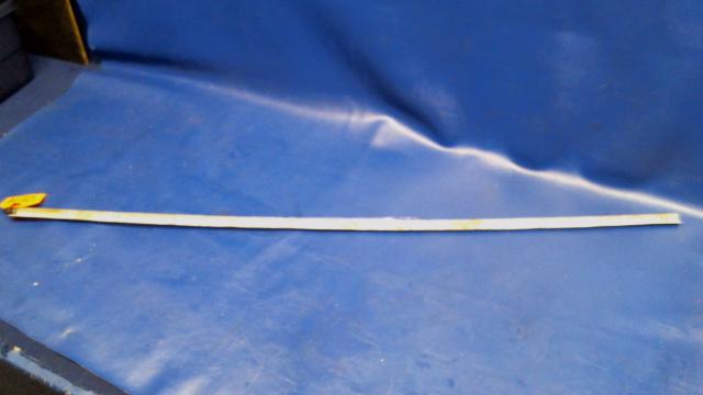 0811048-3 Cessna - RETAINER-LH LWR