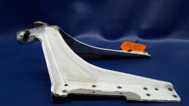 0543016-1 Cessna - Fitting - Nose Gear Lower