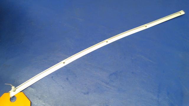 63142-54 Piper - TRIM STRIP - Cargo door aft (20 25 L)