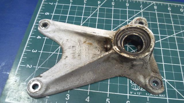 67042-13 Piper - FITTING - Aft trunnion