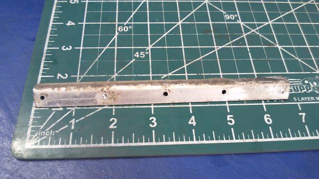 1713138-1 Cessna - STIFFENER