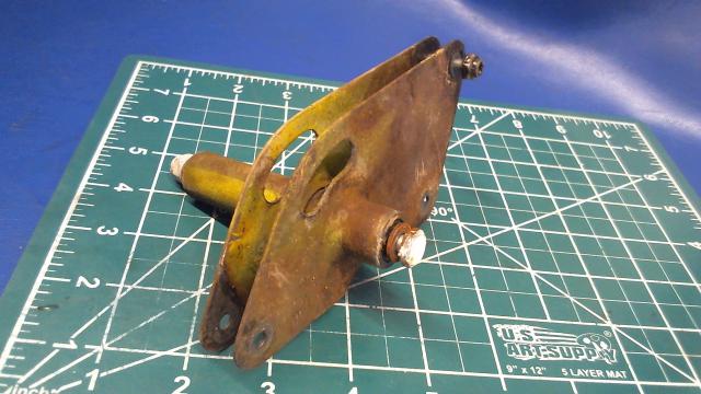 0523223 Cessna - Bellcrank - LH Aileron