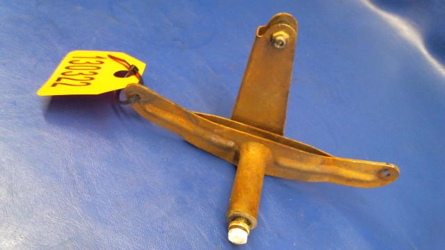 0523535-1 Cessna - Bellcrank - RH Flap