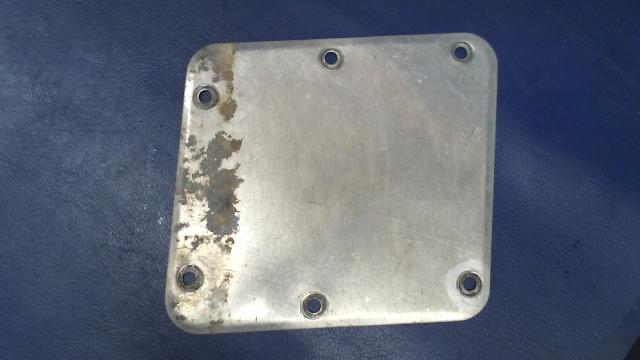 0713173-5 Cessna - Plate - Access LH Over Gear