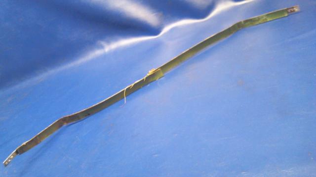 0426512 Cessna - Strap - Fuel Tank (Inboard/ Outboard) (2 straps)