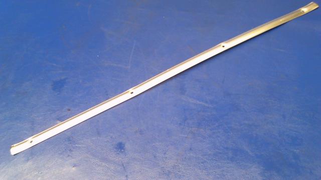 63142-34 Piper - TRIM STRIP - Cargo door windlacing top