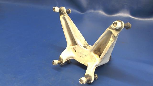 2443001-1 Cessna - Fitting - Actuator Attach