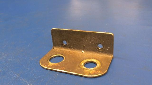 5654013-2 Cessna - BRACKET OIL LINE LH