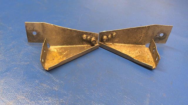 SET Cessna - BRACKET ASSEMBLY MANIFOLD SHIELD