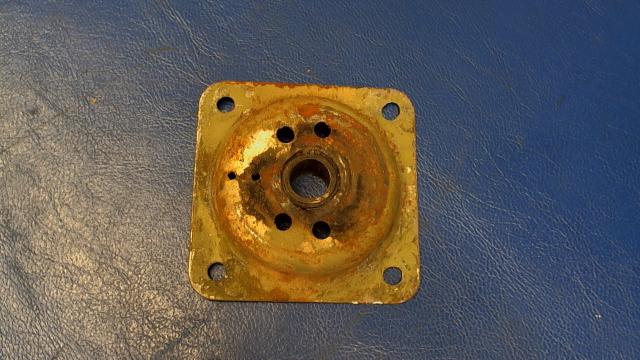 0413195-4 Cessna - PLATE-DOOR HANDLE LATCH LH