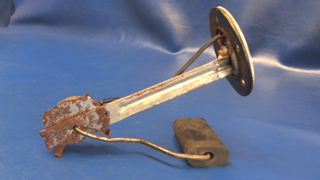 40648-05 Piper - SENDER ASSEMBLY - Auxiliary fuel cell inboard (550 698)