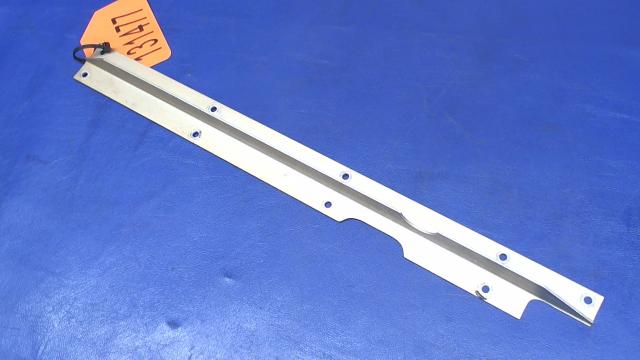 0410230-4 Cessna - STIFFENER - SEAT RAIL
