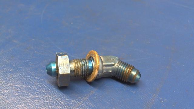458 910 Piper - ELBOW - (AN837-4D)