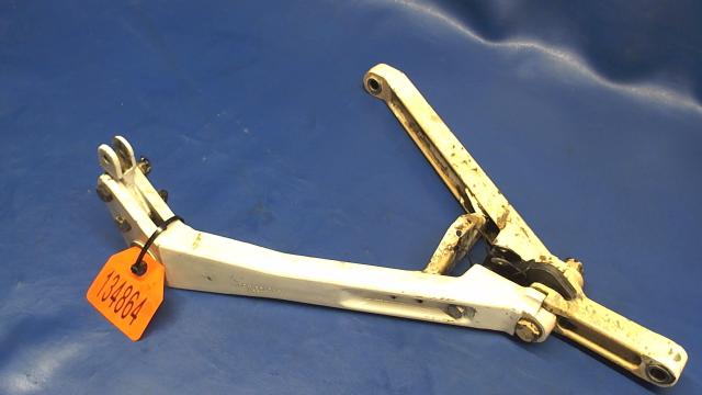 NPN Piper - LINK AND BRACE ASSEMBLY - Gear downlock LH