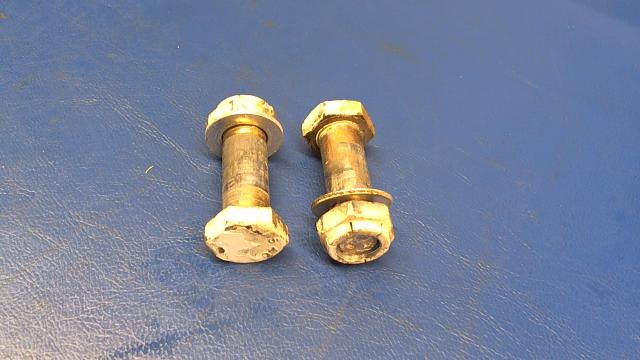NAS464P8LA16/M/ Beechcraft - BOLT /COLUMN TO BRACE/ (QTY 2)