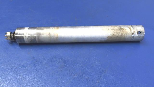 43286-02 Piper - SHAFT - Main landing gear brace pivot
