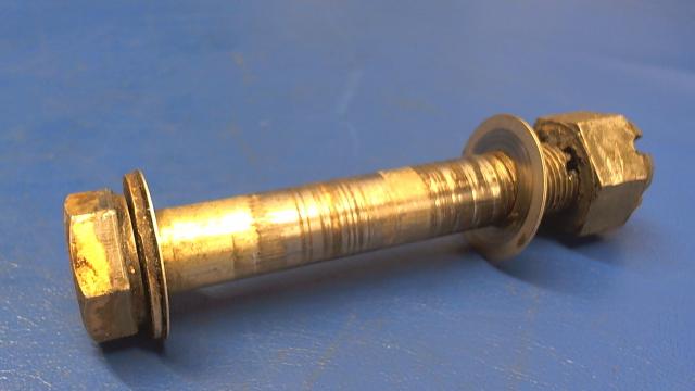 400 384 Piper - BOLT - (AN10-36)