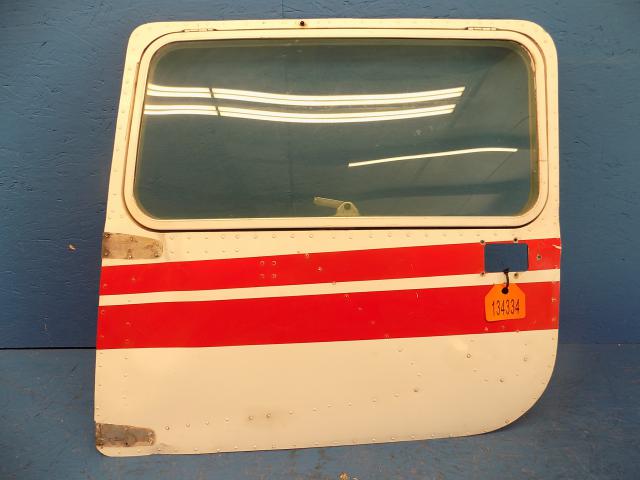 0417008-33 Cessna - DOOR - CABIN LH (Damaged at hinge area - See photos)