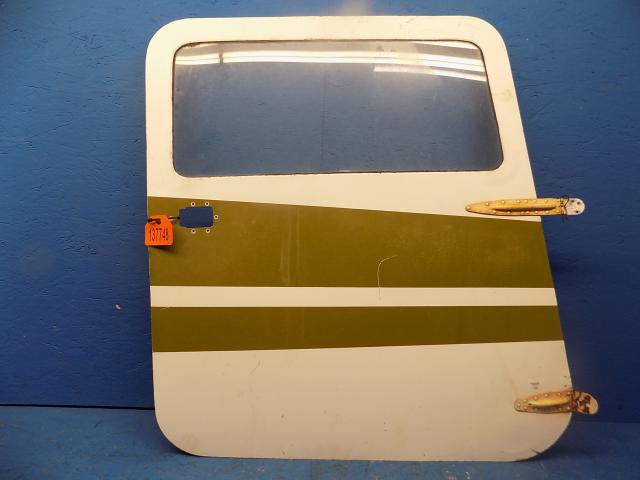 0511803-52 Cessna - RH DOOR