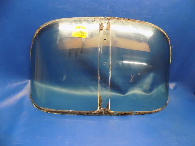 0512030-25 Cessna - REAR WINDOW - TINTED (Cracked at upper screw hole - See photos)