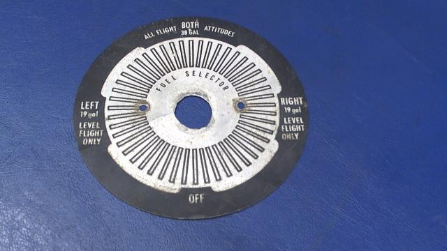 0705048-25 Cessna - PLACARD-FUEL SELECTOR