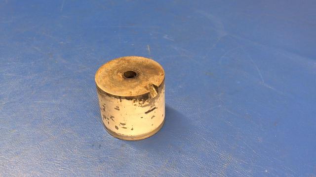 0442143-1 Cessna - Ferrule - Nose Gear Axle