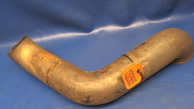 9910299-31 Cessna - TAILPIPE - RH